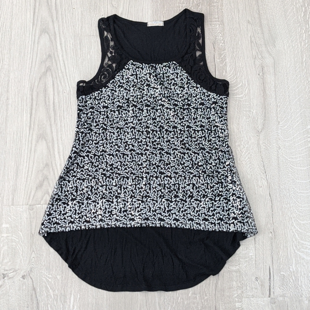 NWOT Love On Tap black & silver sequin tank top